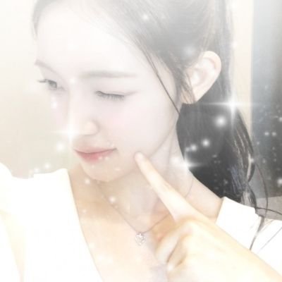 Seungeoy's profile picture. On a journey to explore the extraordinary✨