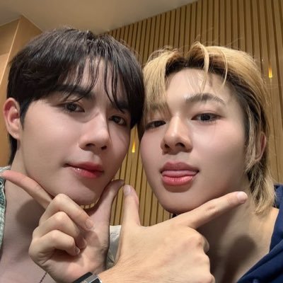 ZNNZJAAH's profile picture. แอคนี้แอคสำรองงับ                                      ZEE NUNEW ของแท้แน่นอน