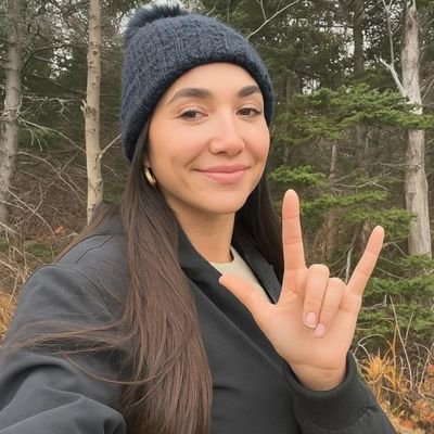 WendyHerley's profile picture. i'm hard of hearing my impaired as deaf and God’s own❤🤟🏻