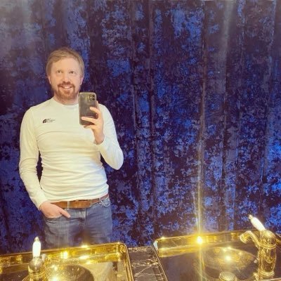 SirTom86's profile picture. Maybe the wolf is in love with the moon, and each month it howls for a love it can never touch 🌙🐺❤️