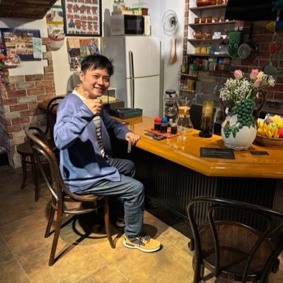 dawndeyochiYoch's profile picture. 雑多垢です日常も呟きます。#キングダムハーツ #仮面ライダー、#からかい上手の高木さん。が好きー！ガンダムカードゲームを割とガチでやり始めました！対戦したいです‼️✨#ガンダムカードゲーム