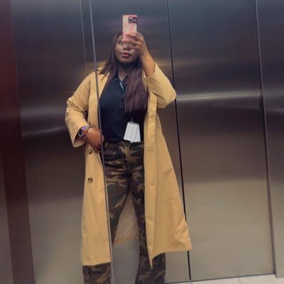 Onyinyechi____'s profile picture. Nothing to see here….