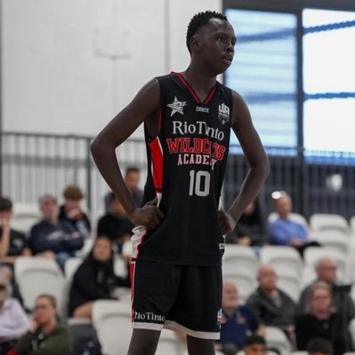 MMayen66355's profile picture. 6’7 | small forward | class of 2028 | born 2010| whats app +61432362837