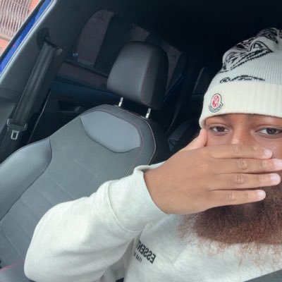 StillWorkingB's profile picture. #RealYearner