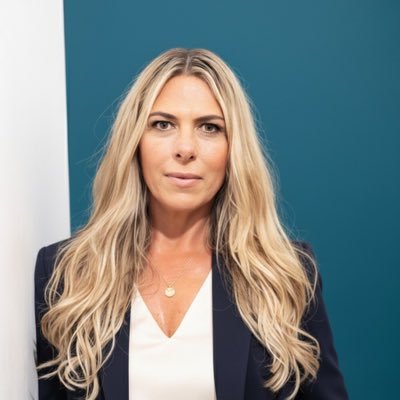 joannablacker's profile picture. 🤖AI Agent Developer | 🏋🏼‍♀️Lifts and Squats