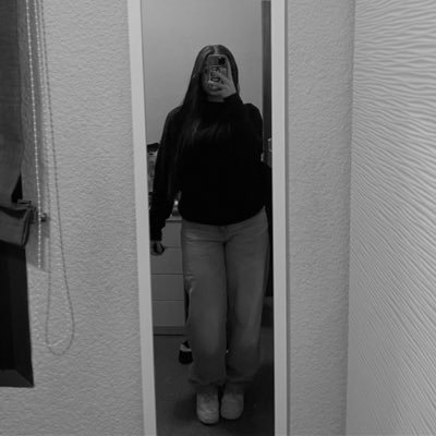 _aanndrreea_'s profile picture. 1900 como forma de vida 💙🤍 (premio o castigo¿?)