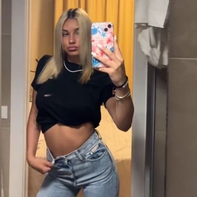 10vnssa's profile picture. 18 ๐ธ๐ฐ โ #gohabsgo Real Madrid CF  Sk/Esp/Eng