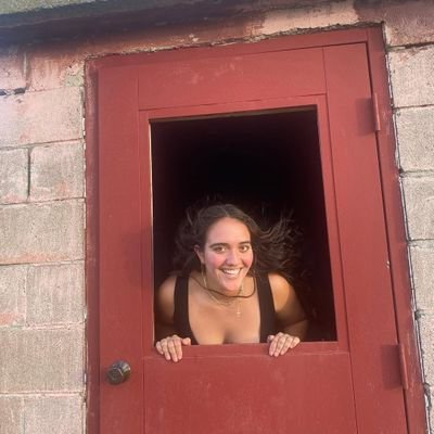 elizabethjoseal's profile picture. 