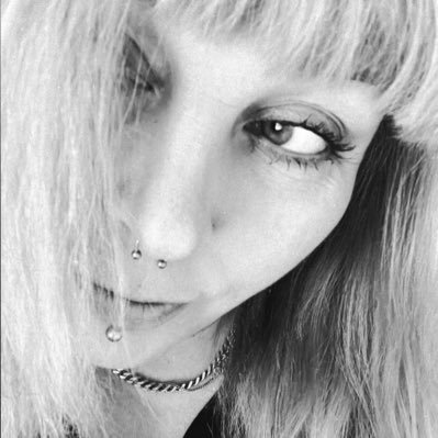 Lunamir's profile picture. Passionate about AI ethics, design, music and art.