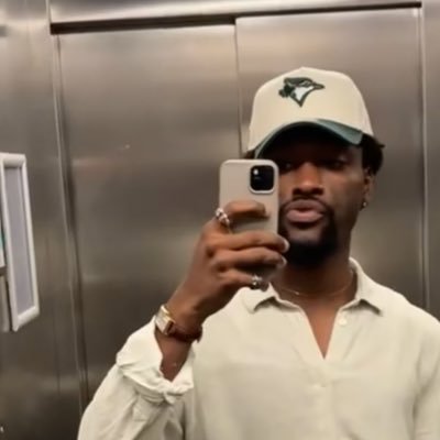 marc_aurel14's profile picture. i took your spot cuz you're average.👻:carjack.Chirac