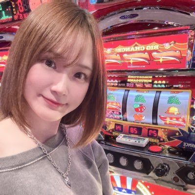nyomu15's profile picture. ジャグラーおねえさん🎀新人演者🤡🌈 YouTube「金曜日のジャグラーたち」好評配信中🎥ジャグラー大好き演者🤡元声優💗元パチ屋店員🎰長所は素直💗短所は雑魚目押し👍パチ&スロット大好き😘 🌈ピエロに恋した女。相棒はカチカチくん。生涯をジャグラーと共にしたい。※DMお仕事依頼以外は返せません🙇‍♀️