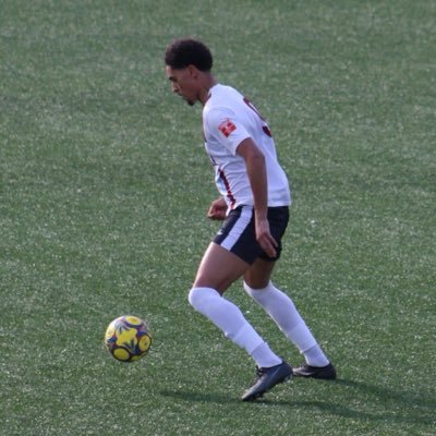 Dhallidayy10's profile picture. ✝️⚽️