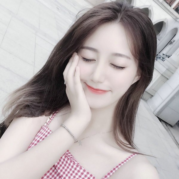 Jenny88848029's profile picture. 