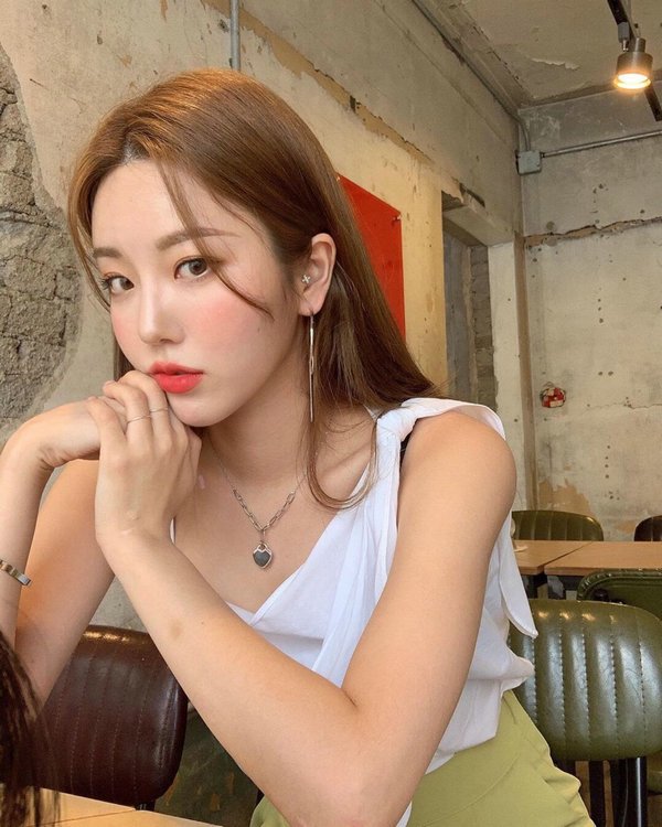 LoriSul78462865's profile picture. 