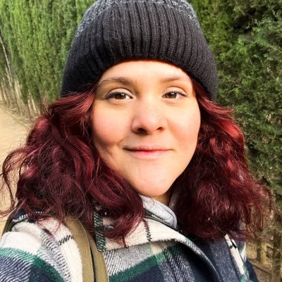 SraPulpo's profile picture. “The horrors persist but so do I.” 📚 Doctoranda en Ciencias Políticas en la @unicomplutense, con el otro pie en los Estudios Culturales.