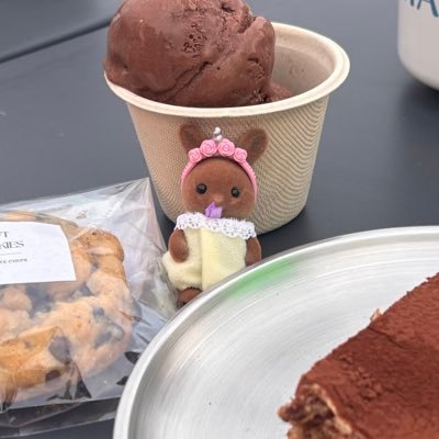 deareines's profile picture. ; full time chaos, part time churros (y4ppingtwt)