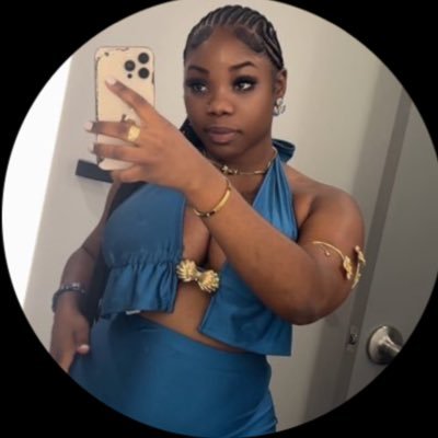 @Ceniyahhj