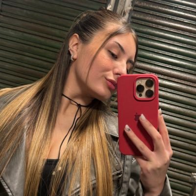 Antonellaaa15's profile picture. 🐶🐈⬛