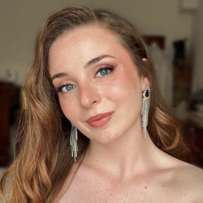 tugbabozbass's profile picture. ✨