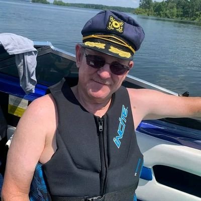 magapapa007's profile picture. Conservative,  happily married, golf, horse racing,  Supporter of A1,A2, Ban 🏳️‍🌈 from school,  Anti illegal immigration,  DM🚫🇺🇲🇺🇲🇺🇲🇺🇲🇺🇲