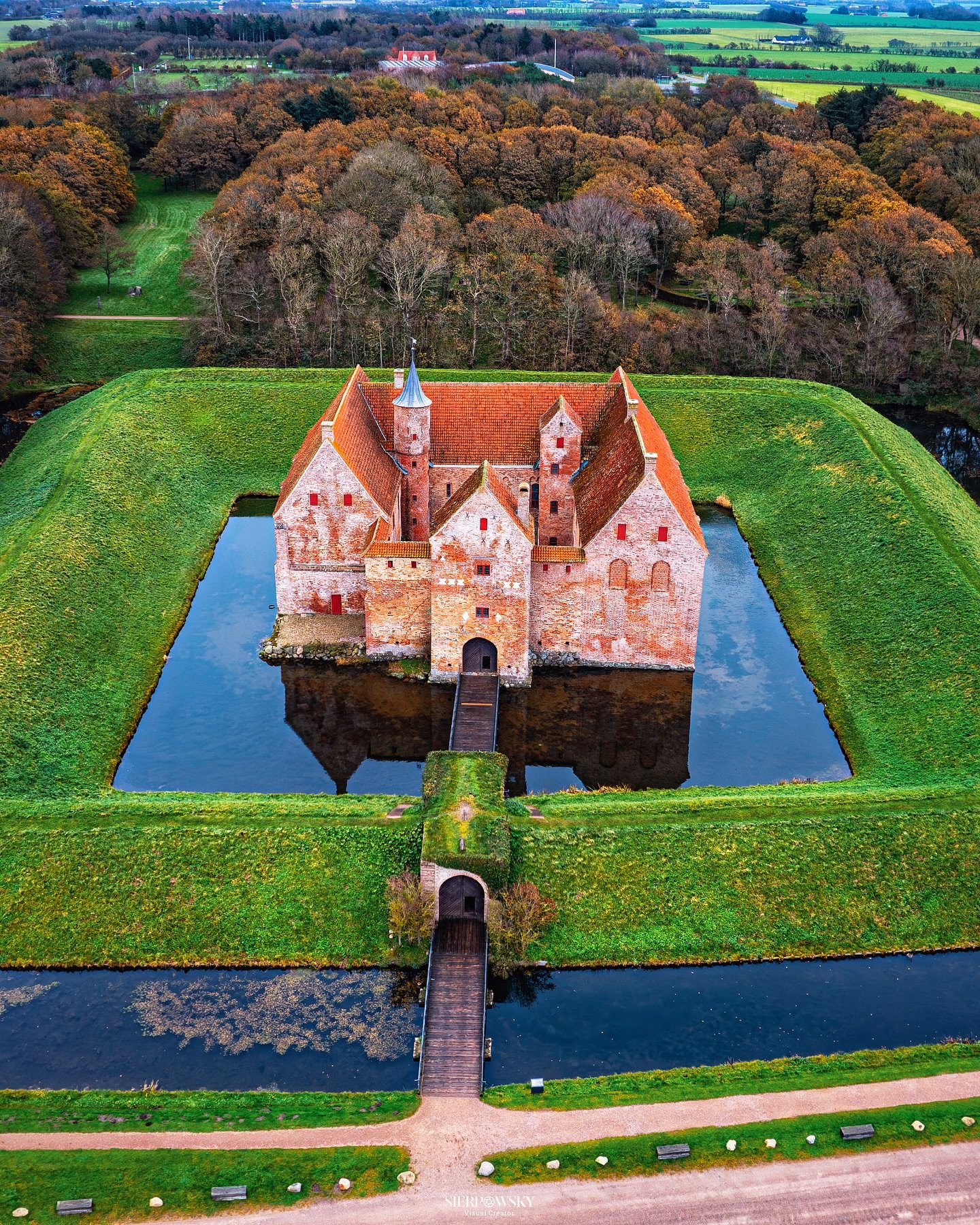 ball10202's profile picture. 