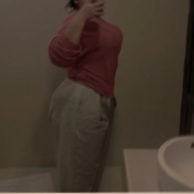 Chanaporn23454's profile picture. หญิงแท้     อวบอ้วนรับได้ก็นัด