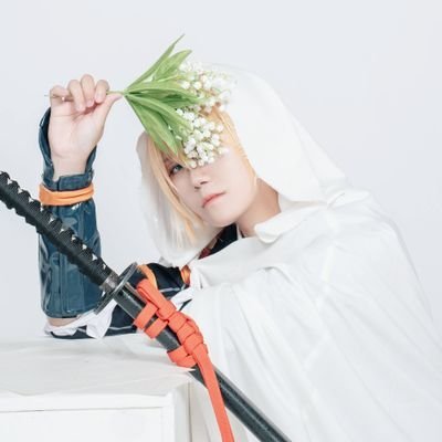 mitu_3434's profile picture. みつです20↑/刀※お腐れ(則清･伯仲･みかんば･へし宗)/写真撮る/動画撮る/絵を描く/コスプレする/物作る/色々呟く雑多垢です/📸作品→#ﾐﾂｻﾝｶﾞﾄｯﾀﾖ /#ぼろ布専門店布屋 /🧸ぬい垢→@shiromitu_82