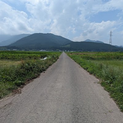 V8B1ox's profile picture. 誰にだって忘れられない「あの頃」がある
もう戻ることはできないけど、少しだけ、少しだけ思い出してみよう