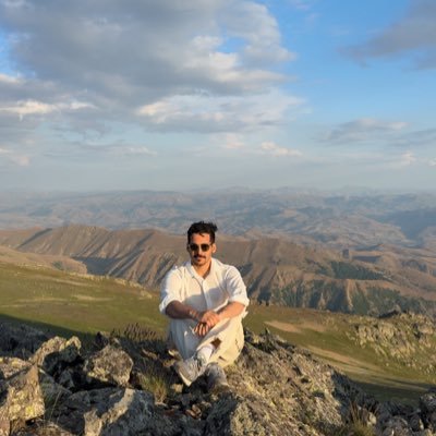 ossanazi's profile picture. طالب هندسة صناعية في السنة الاخيرة ، جائزة #CaseMasters 🥉 , جائزة لوجيستاثون 🥈 ، مهندس صناعي قادم #ECBA