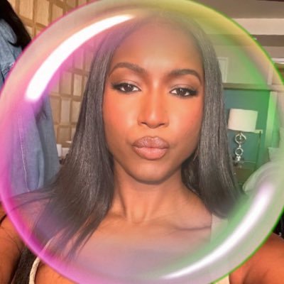 stephstehp's profile picture. 