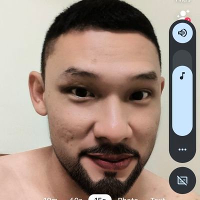 BennyOng739677's profile picture. 