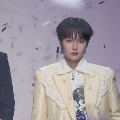 Thayarat2001's profile picture. 