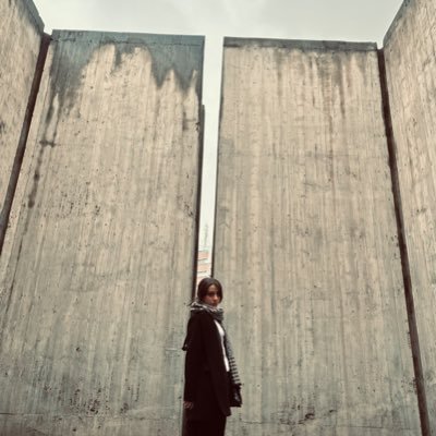 kimia_malek's profile picture. EE | خرقه تردامن و سجاده شراب‌آلوده