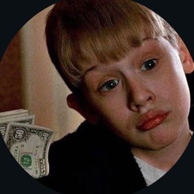 Manu__Ags's profile picture. 🇧🇯🇨🇮🇬🇭Logistic & Transport 👷🏽‍♂️- Otaku ☢️- Beatmaking 🎹🎧- Mode🌍- 🦍 🪬 Africavi ✊🏿 AfroLover