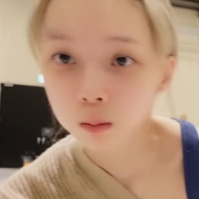 pyheb_g's profile picture. 