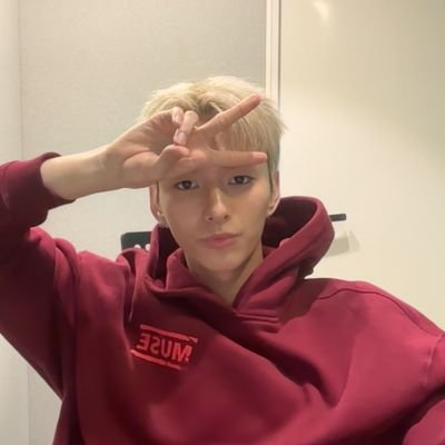 hyeongjunhann's profile picture. free 🇵🇸 • finding strength in every line of #SAVEME