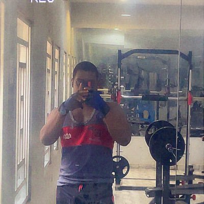 coldheartbuchi's profile picture. less is more ⏳