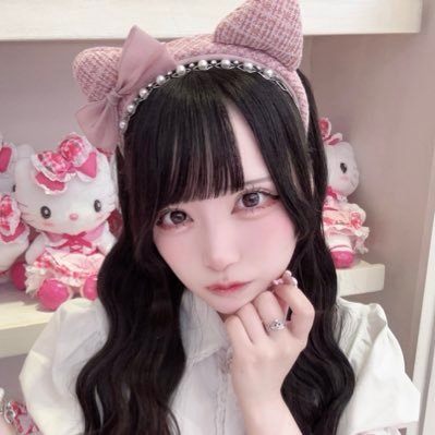 hakumai_b's profile picture. アイドルオタクです❣️鏡撮り芸人❣️@Ocomechan0213 ⬅️お店垢 @BLACKRABBIT0901 ⬅️会える 🎵写真使用禁止🈲