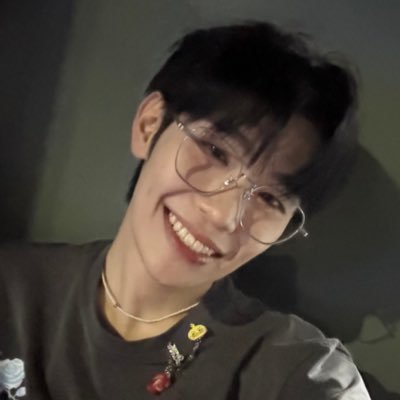 YJShinn_'s profile picture. Zom/Shin | 99' | Random twt but mostly Kpop (SVT, ZB1) & Anime (JJK, HQ, KN8) | Fan Account | Sometimes RPS ⚠️ | Selective Follow