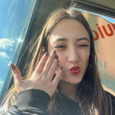 rivrivrivricc's profile picture. 