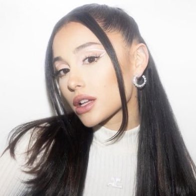 aritruestory's profile picture. 