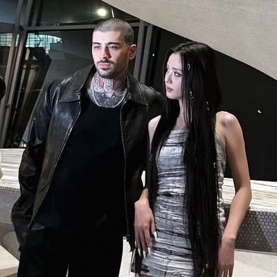 amo_rjisoo's profile picture. 𝐀𝐦𝐨𝐫𝐭𝐚𝐠𝐞: 𝐖𝐡𝐞𝐫𝐞 𝐞𝐯𝐞𝐫𝐲 𝐡𝐞𝐚𝐫𝐭𝐛𝐞𝐚𝐭 𝐭𝐞𝐥𝐥𝐬 𝐚 𝐬𝐭𝐨𝐫𝐲
                     jisoo yt: https://t.co/4SRC3akNfs