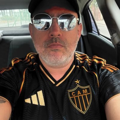 falazezebomdia_'s profile picture. Obrigado pela visita.