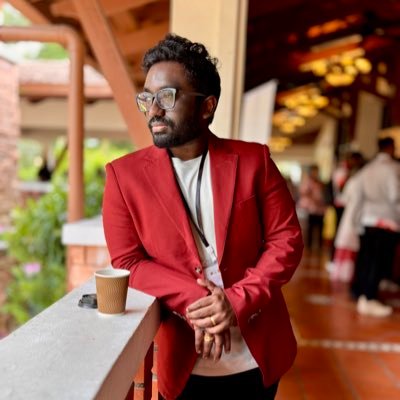 VYashothaanram's profile picture.