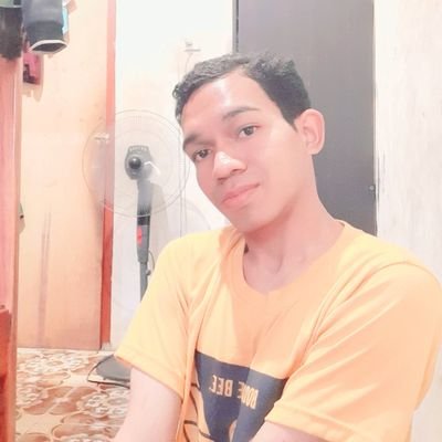 rynsweetly_'s profile picture. 📸: @itsmoodryan_
single| writer| introvert| femboy| natural| 
polyglot: 🇬🇧🇨🇦🏴󠁧󠁢󠁳󠁣󠁴󠁿🏴🇩🇪🇸🇪🇳🇴🇮🇪🇩🇰🇫🇮🇮🇸🇫🇴
Nordic lover: @ScandinavianAE