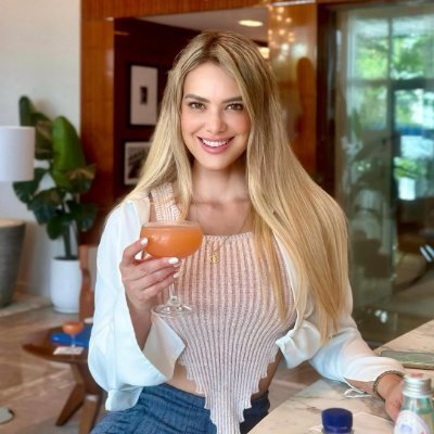 Riva_0896's profile picture. Everything you see is beautiful, and everything you wish for will come true.