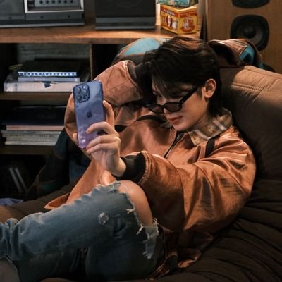 vobo_1122n7's profile picture. #𝑊𝑂𝑂𝑍𝐼 #𝑆𝐸𝑉𝐸𝑁𝑇𝐸𝐸𝑁