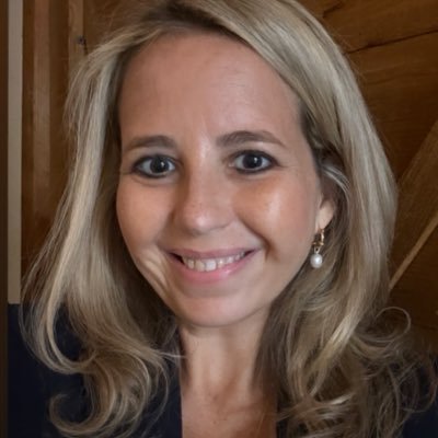 Lesleyannt18's profile picture. Michigan alum & die-hard fan💙💛, Democrat, 👠shopper, macaroon lover, 🧘‍♀️& fitness fanatic, Bibliophile 📚, binge 📺 watcher, 🌎 ✈️ 🧳 & social🦋