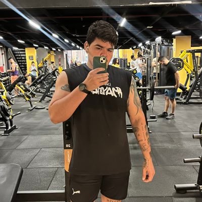 summerboy1D's profile picture. Enfermeiro | Gastrônomo | Little Monster | 06º membro do 1D |