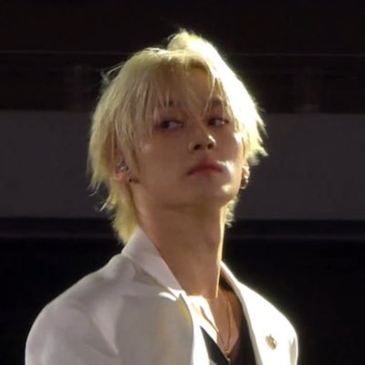 redvskz's profile picture. Chill Kill🔫